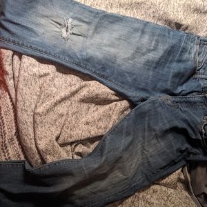 American eagle distressed jeans
